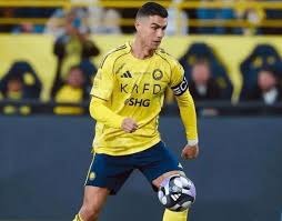 扎金花必胜口诀：三分看牌，七分看人。（扎金花取胜要诀：三分在牌，七分在人）