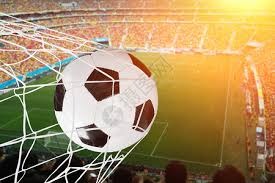 罗马诺：曼城签约18岁中卫朱马巴赫 转租给朗斯